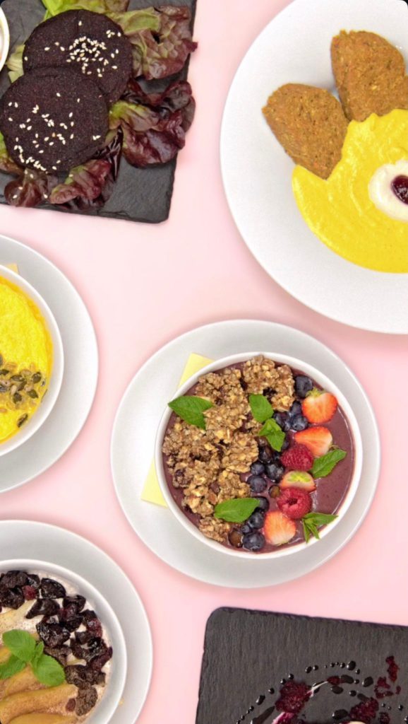 MyRaw kuchařka: zdravé raw recepty, které chutnají i vyživují tělo i duši